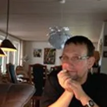 Alex søger job som lagermedarbejder / maler / chauffør